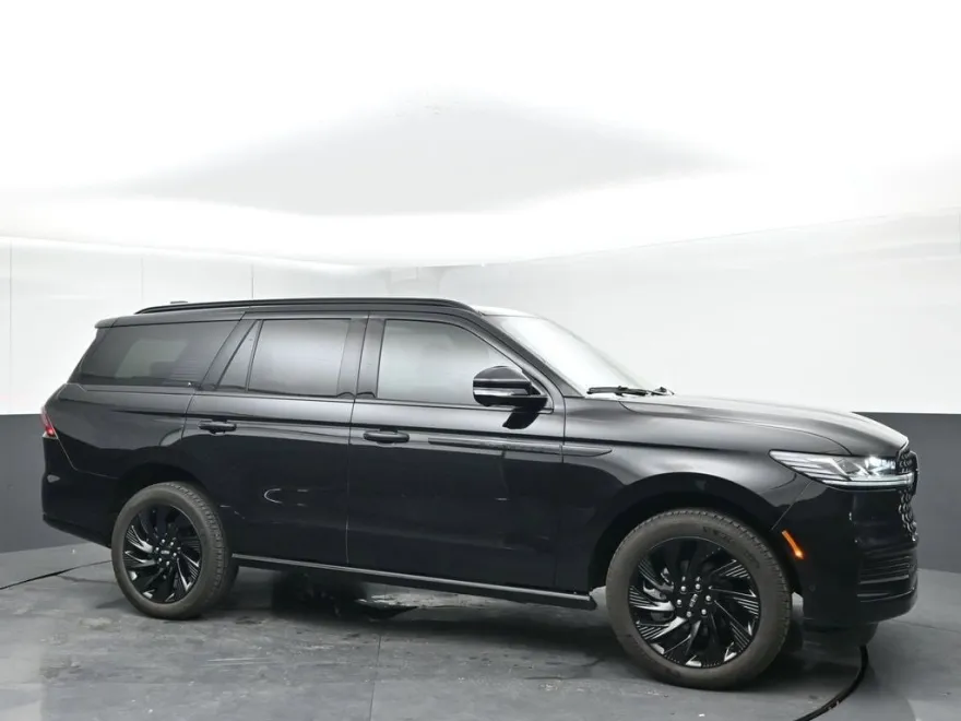 2025 Lincoln Navigator Reserve photo 1