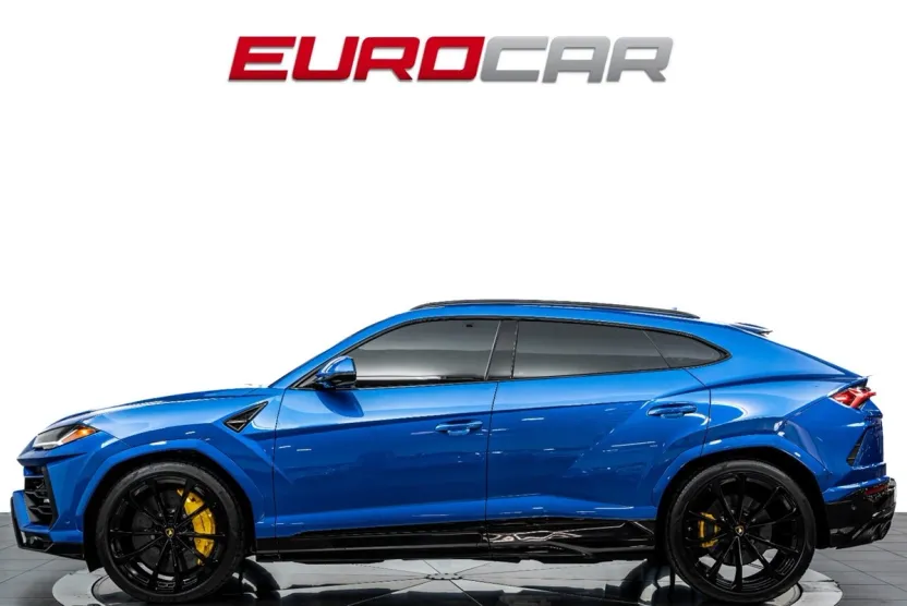 2021 Lamborghini Urus photo 1