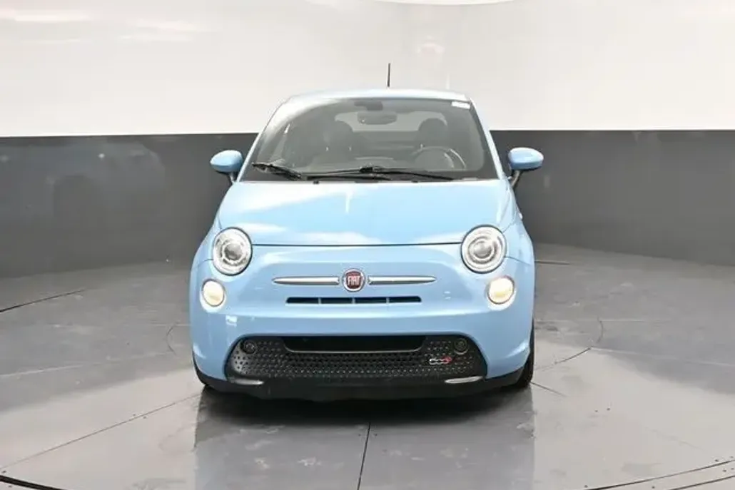 2016 Fiat 500e photo 1