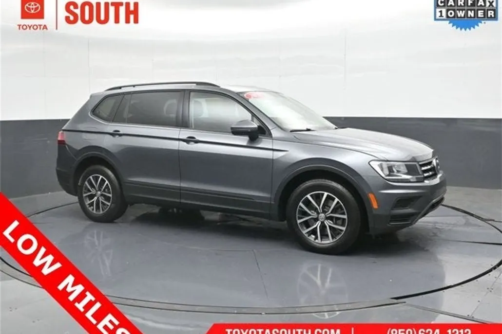 2021 Volkswagen Tiguan S photo 1