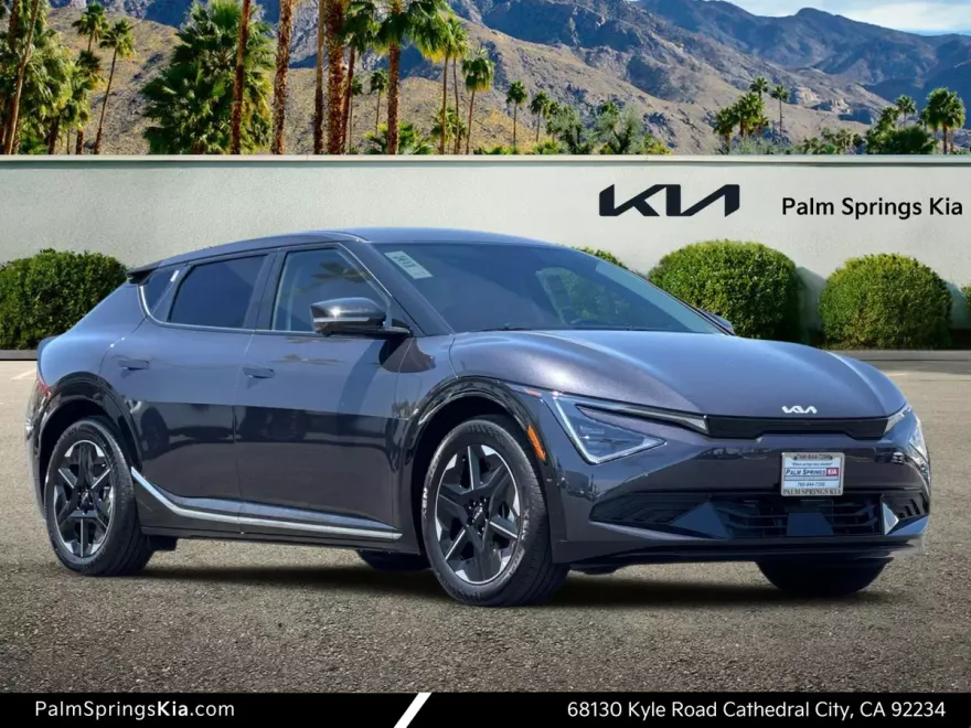2025 Kia EV6 Wind photo 1