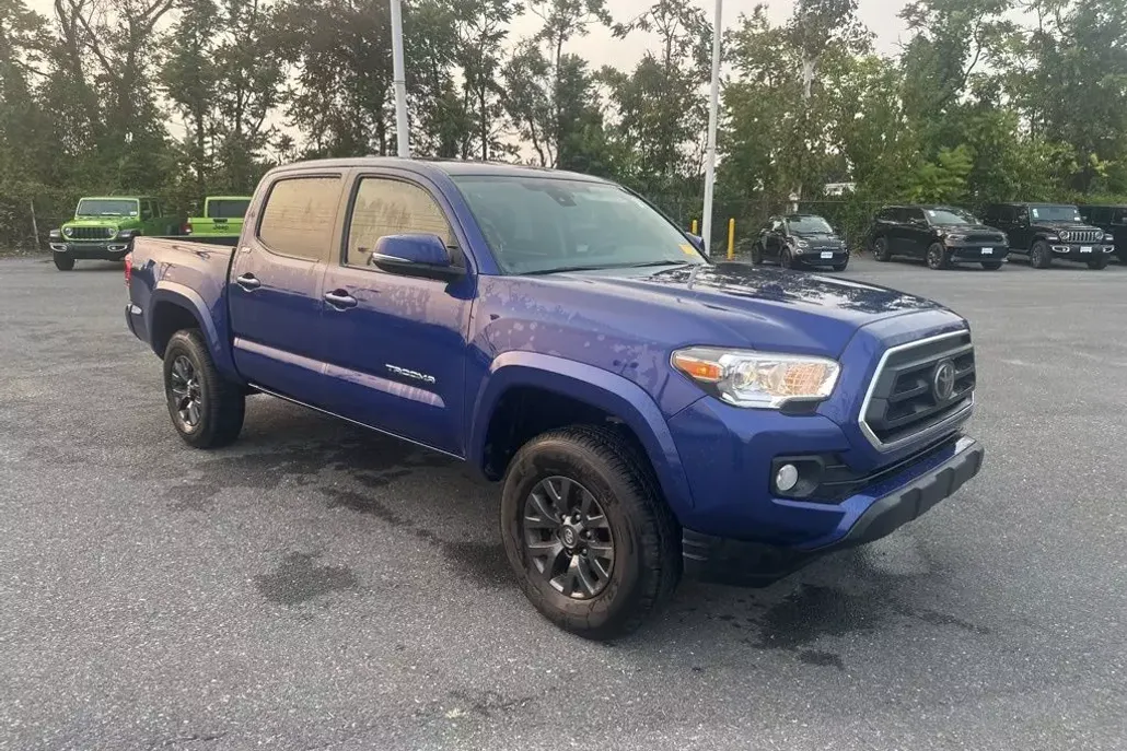 2023 Toyota Tacoma SR5 V6 photo 1