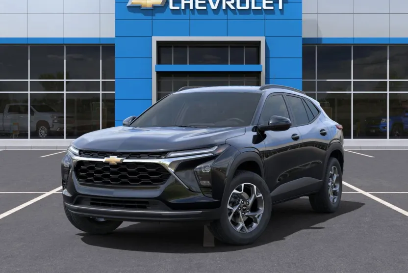 2025 Chevrolet Trax LT photo 1