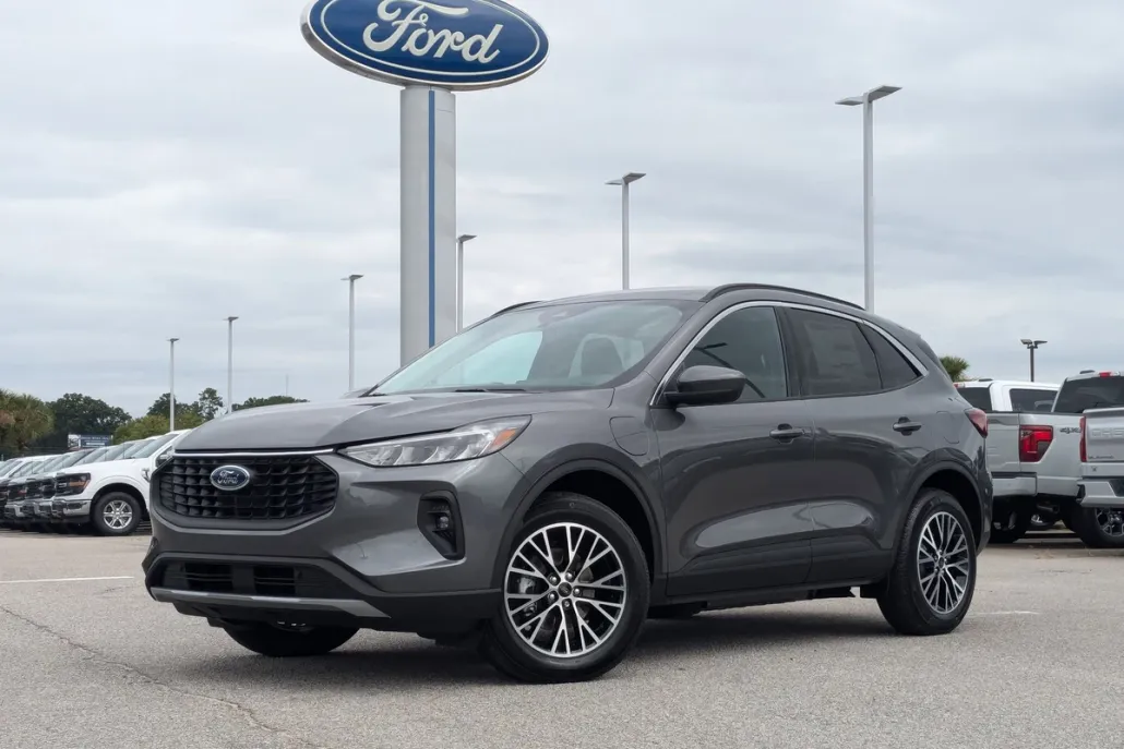 2024 Ford Escape Plug-In Hybrid photo 1