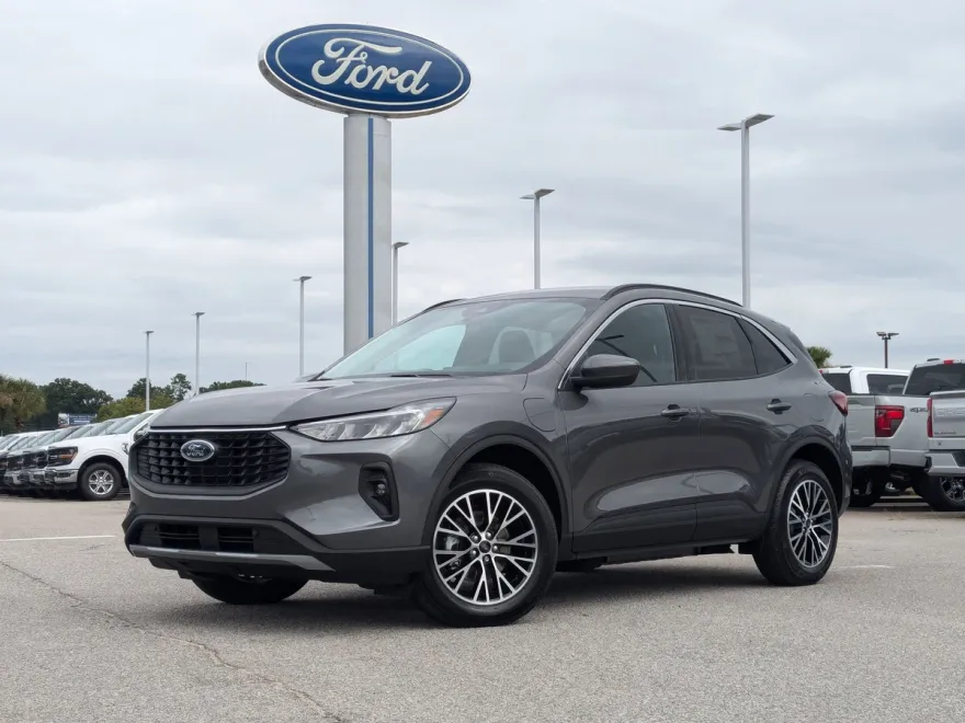 2024 Ford Escape Plug-In Hybrid photo 1