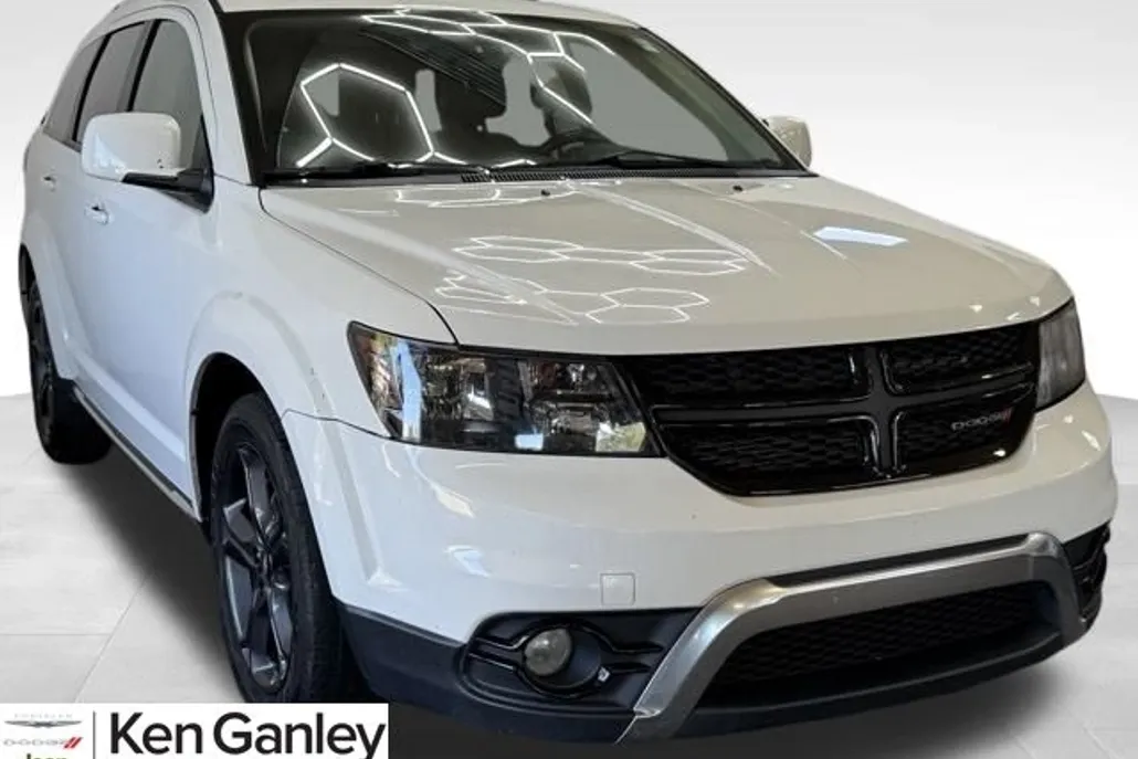 2020 Dodge Journey Crossroad photo 1