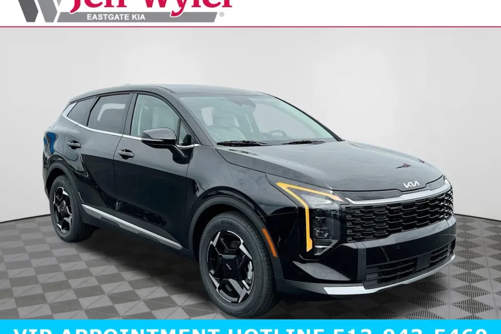 2026 Kia Sportage EX photo 1