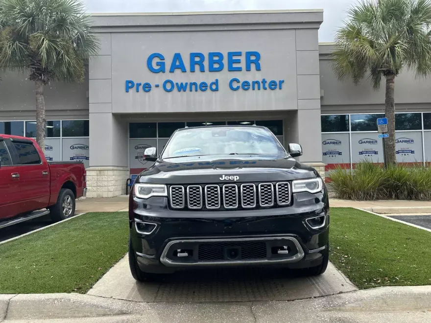 2020 Jeep Grand Cherokee Overland photo 1