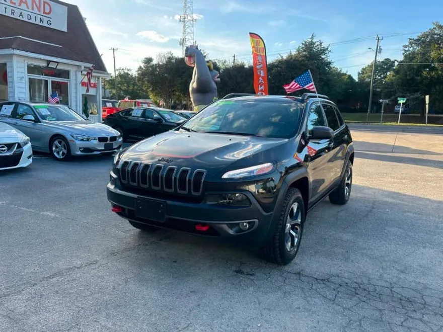 2016 Jeep Cherokee Trailhawk photo 1