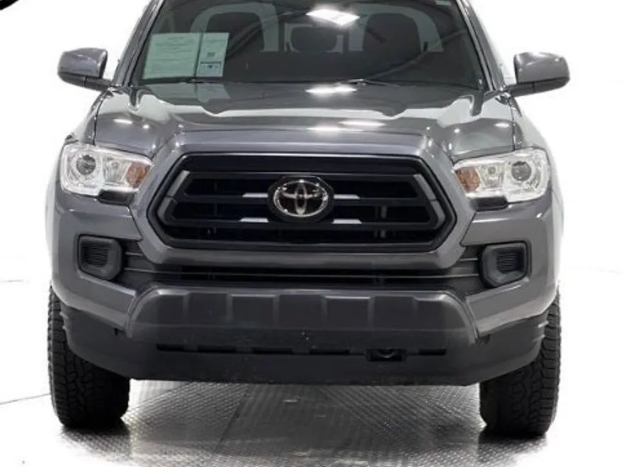 2022 Toyota Tacoma SR Double Cab V6 photo 1