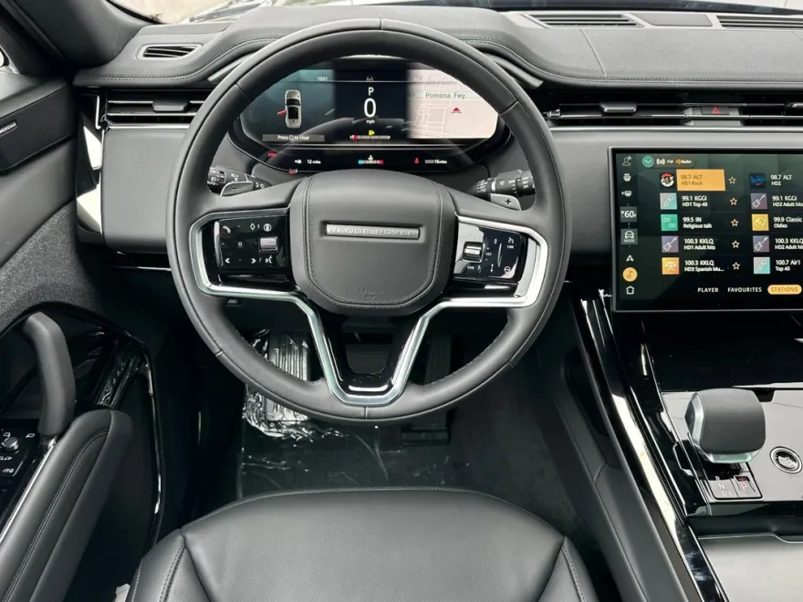 2025 Land Rover Range Rover Sport P360 S photo 1