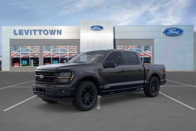 2025 Ford F-150 XLT photo 1