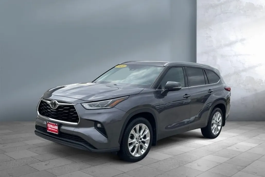 2021 Toyota Highlander Limited photo 1