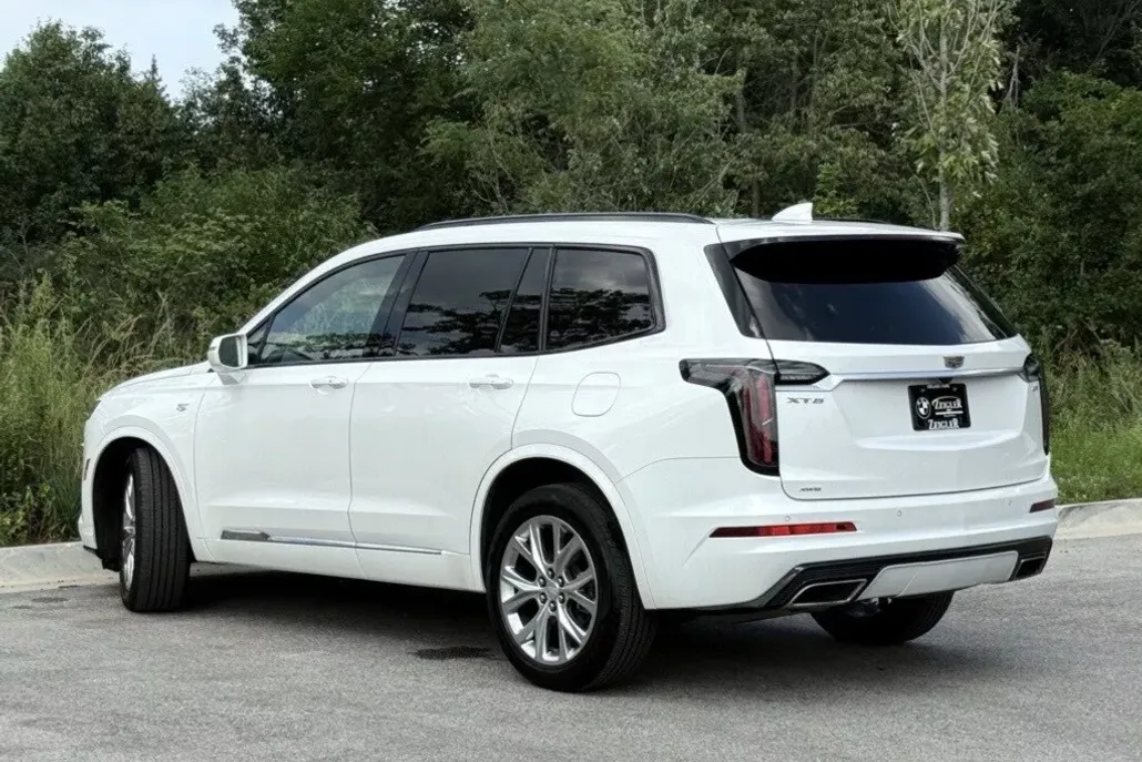 2020 Cadillac XT6 Sport photo 1