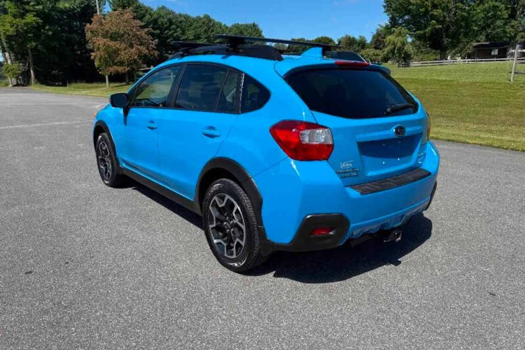 2016 Subaru Crosstrek 2.0i Limited photo 1