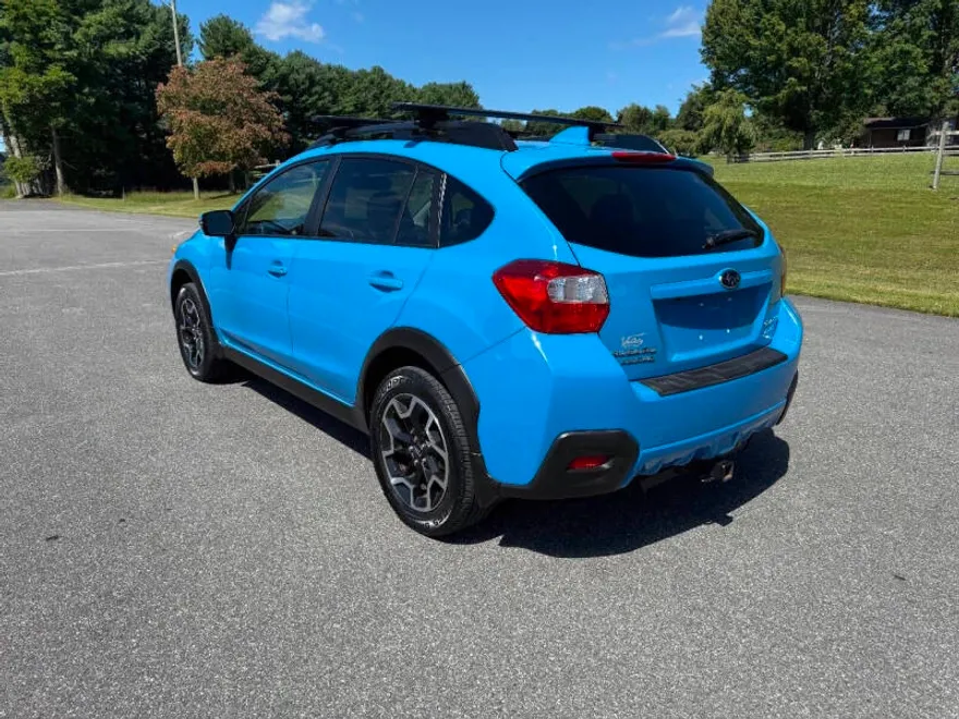 2016 Subaru Crosstrek 2.0i Limited photo 1