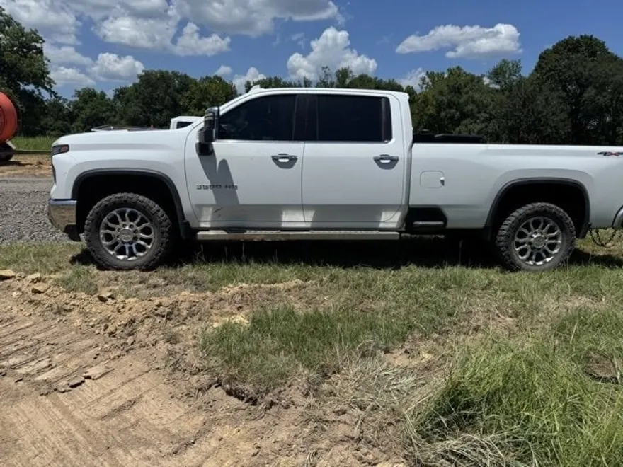 2024 Chevrolet Silverado 3500HD LTZ photo 1