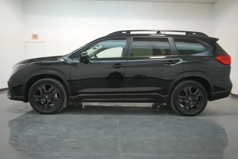 2023 Subaru Ascent Onyx Edition photo 1