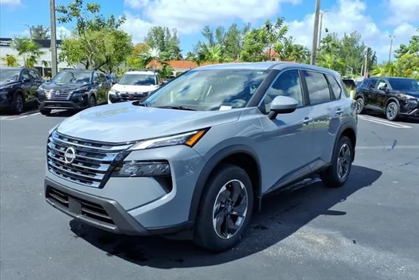 2026 Nissan Rogue SV photo 1
