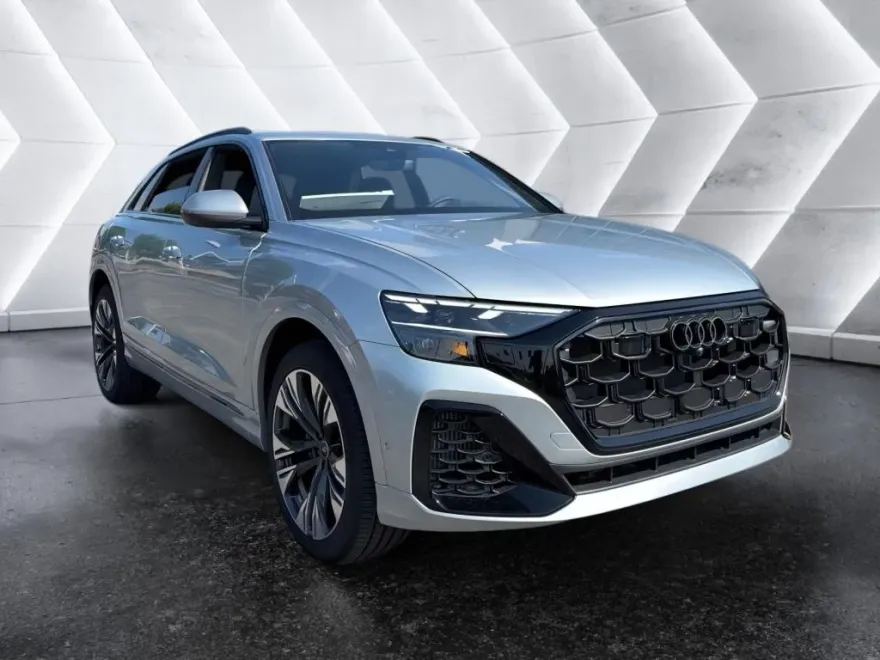 2025 Audi Q8 Premium Plus photo 1