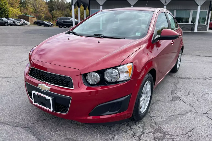 2012 Chevrolet Sonic LS photo 1
