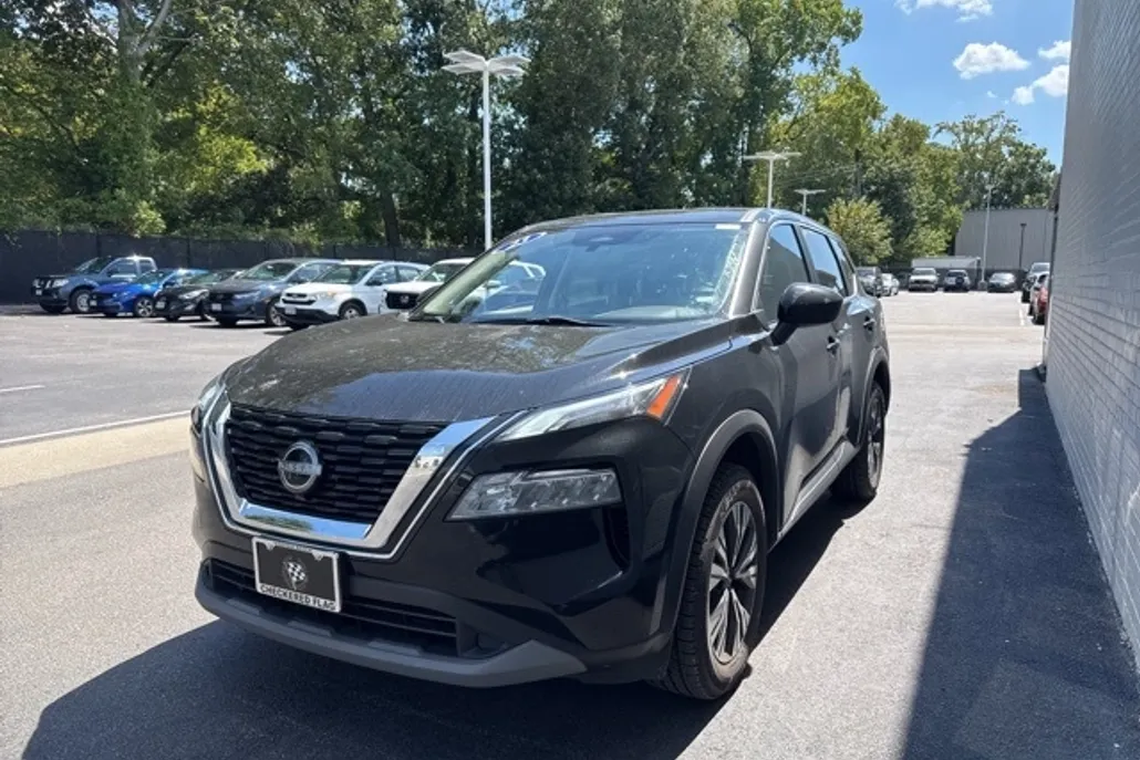 2023 Nissan Rogue SV photo 1