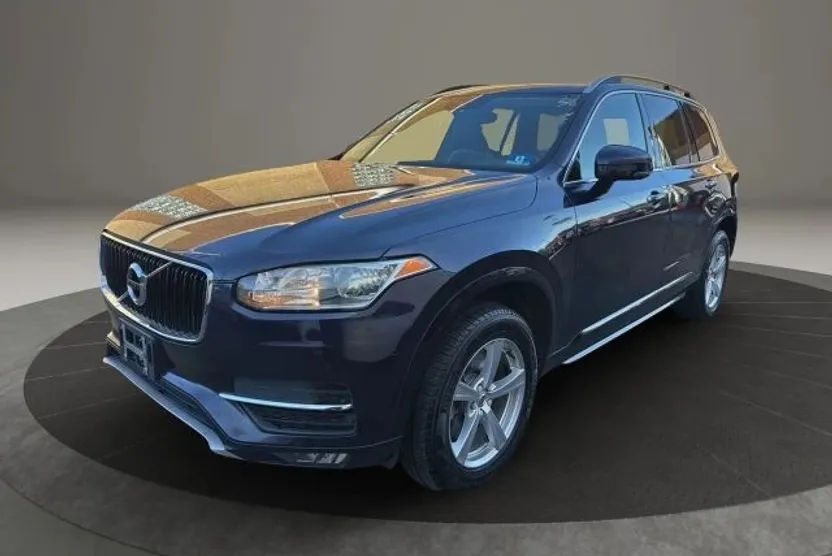 2016 Volvo XC90 Momentum photo 1