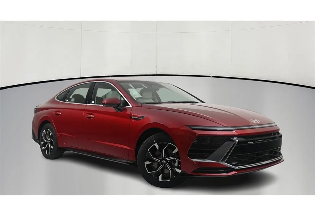 2025 Hyundai Sonata SEL photo 1