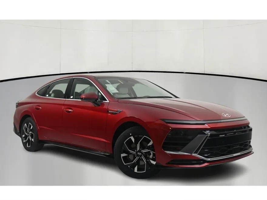 2025 Hyundai Sonata SEL photo 1