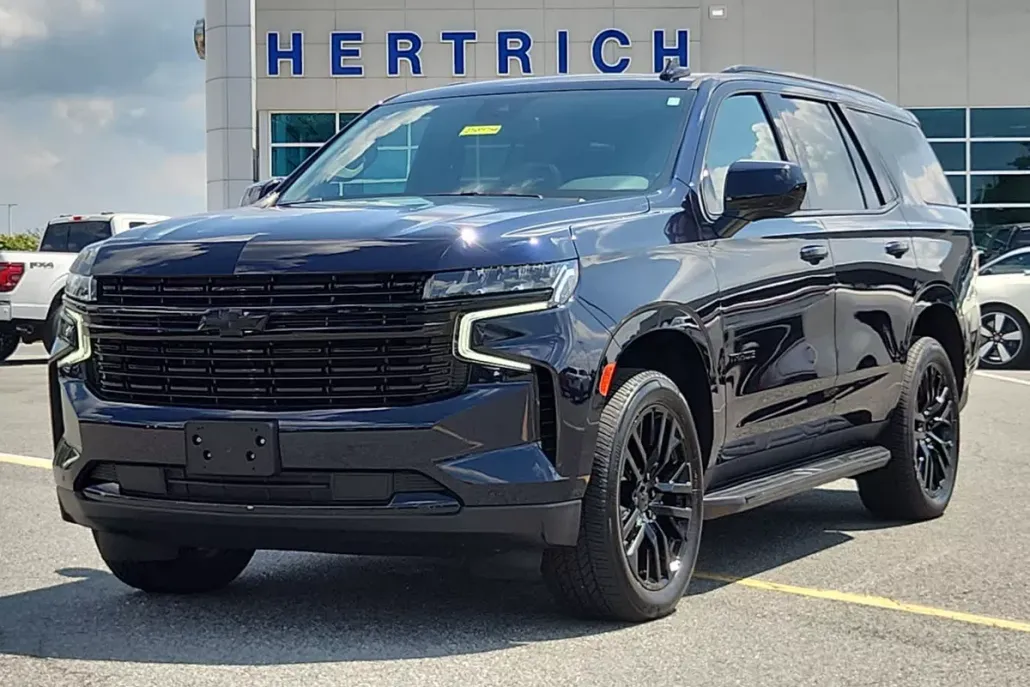 2023 Chevrolet Tahoe RST photo 1