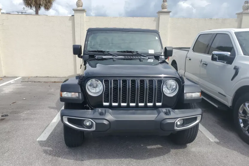 2022 Jeep Gladiator Overland photo 1