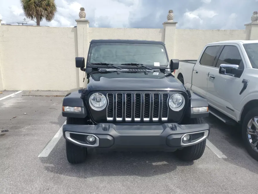 2022 Jeep Gladiator Overland photo 1