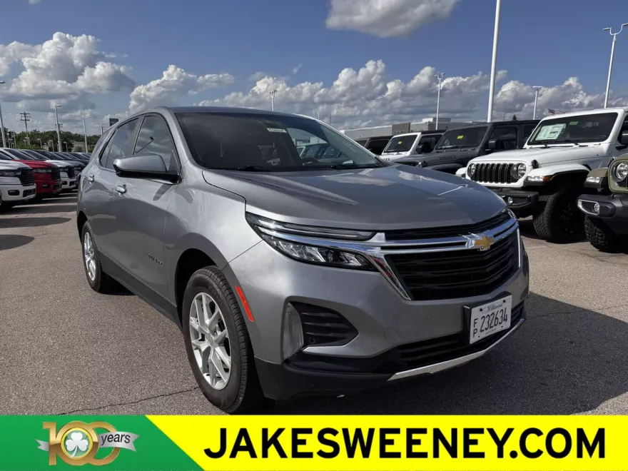2024 Chevrolet Equinox LT photo 1