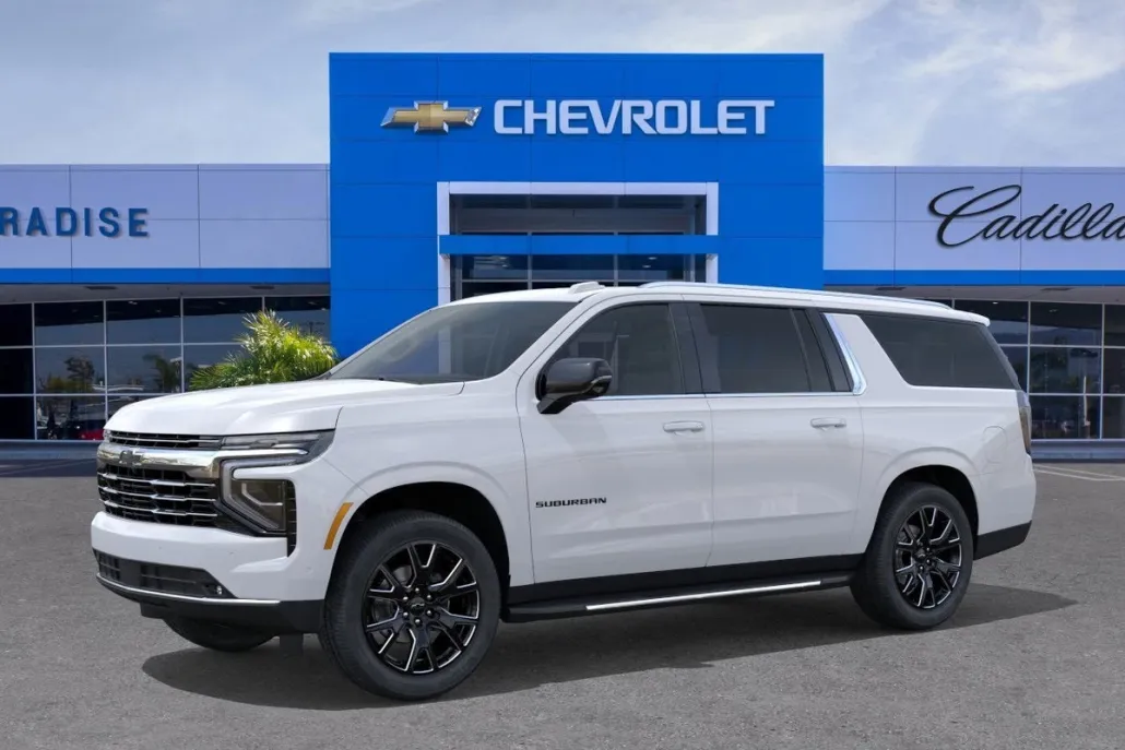 2026 Chevrolet Suburban LT photo 1