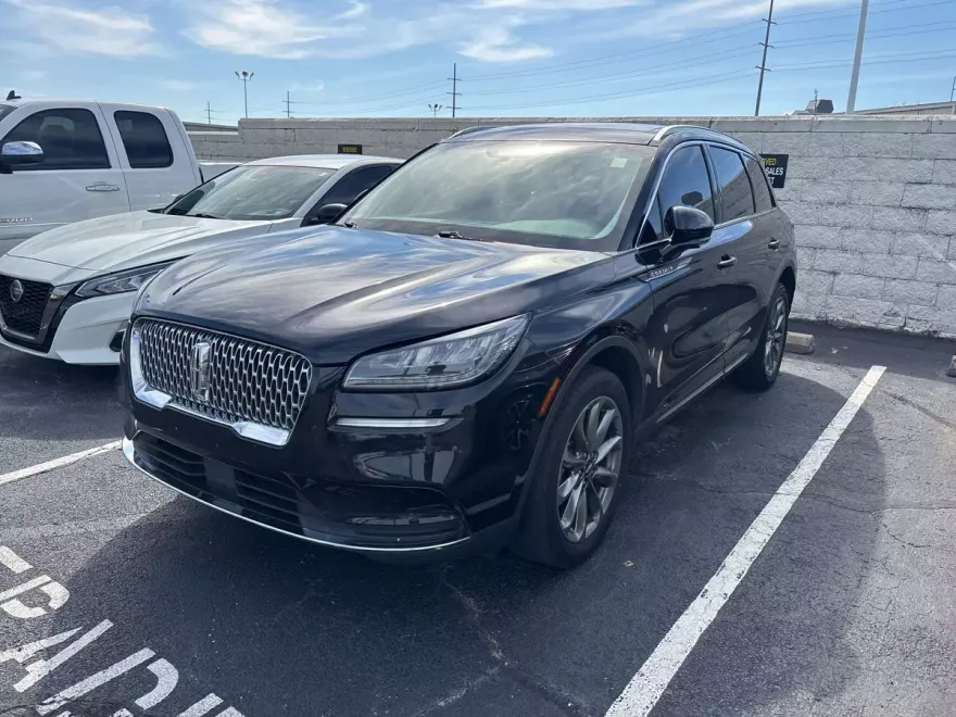 2021 Lincoln Corsair Standard photo 1