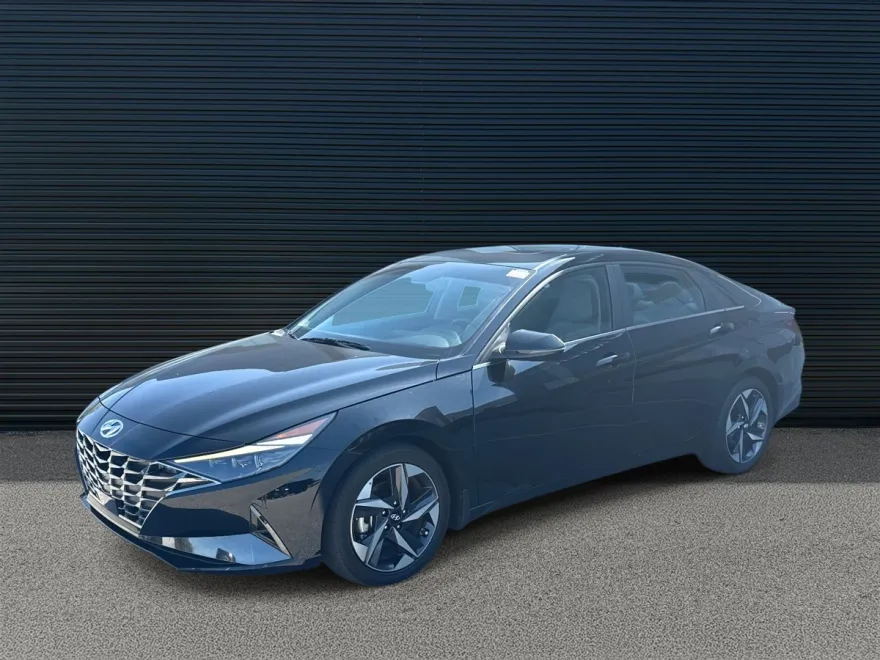 2023 Hyundai Elantra Limited photo 1