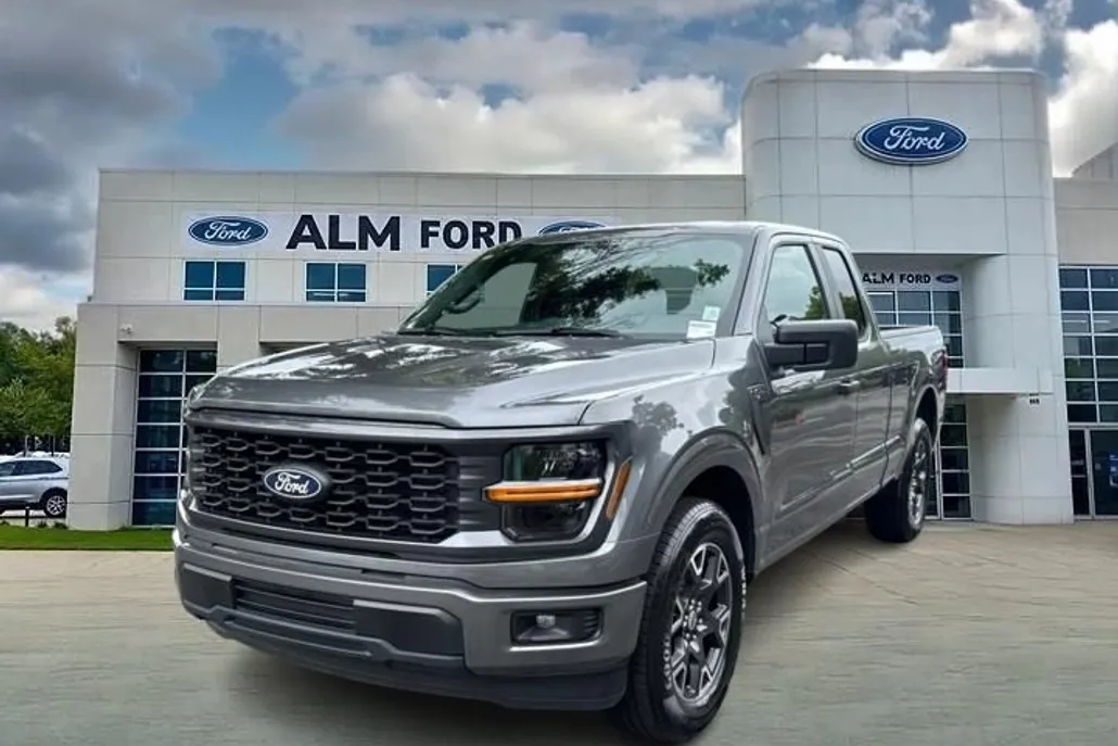 2025 Ford F-150 STX photo 1
