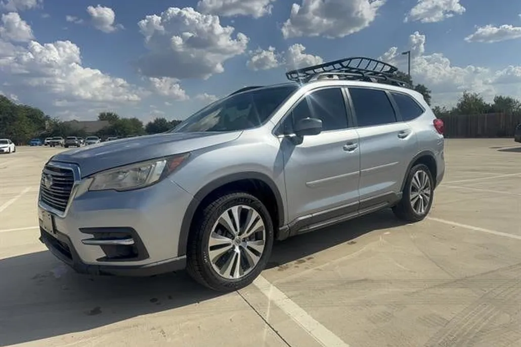 2019 Subaru Ascent Premium photo 1