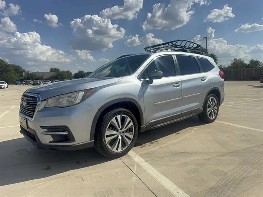 2019 Subaru Ascent Premium photo 1
