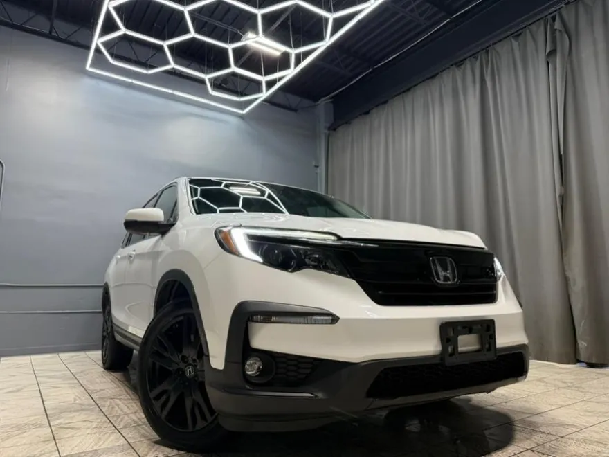 2021 Honda Pilot Special Edition photo 1