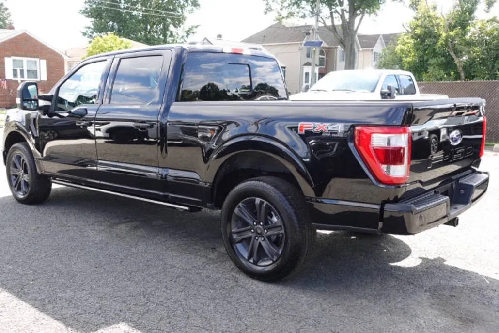 2023 Ford F-150 Lariat photo 1