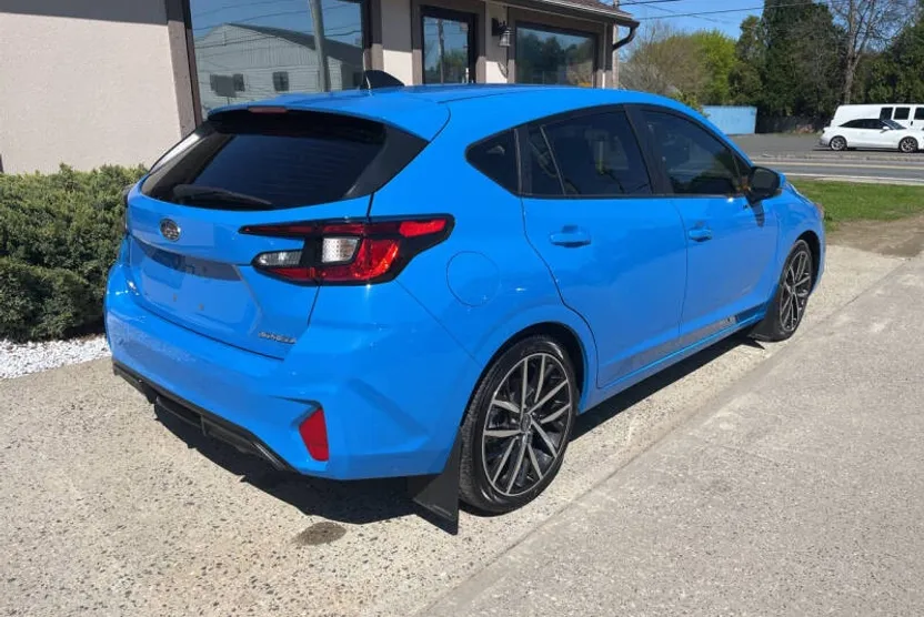 2024 Subaru Impreza Sport photo 1