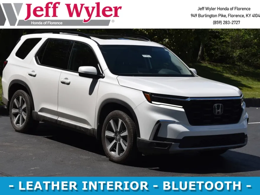 2024 Honda Pilot Touring photo 1
