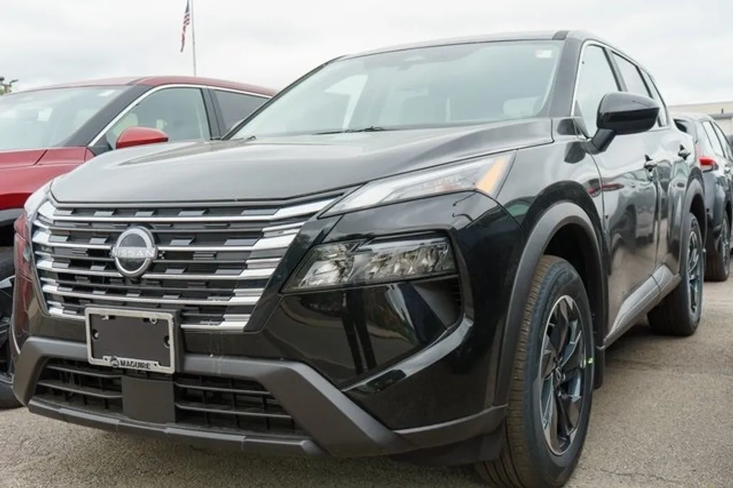 2025 Nissan Rogue SV photo 1