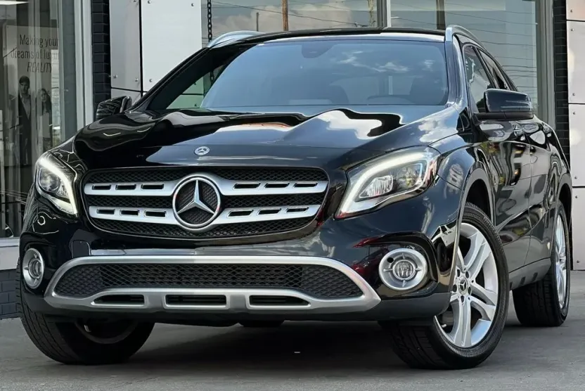 2020 Mercedes Benz GLA 250 photo 1