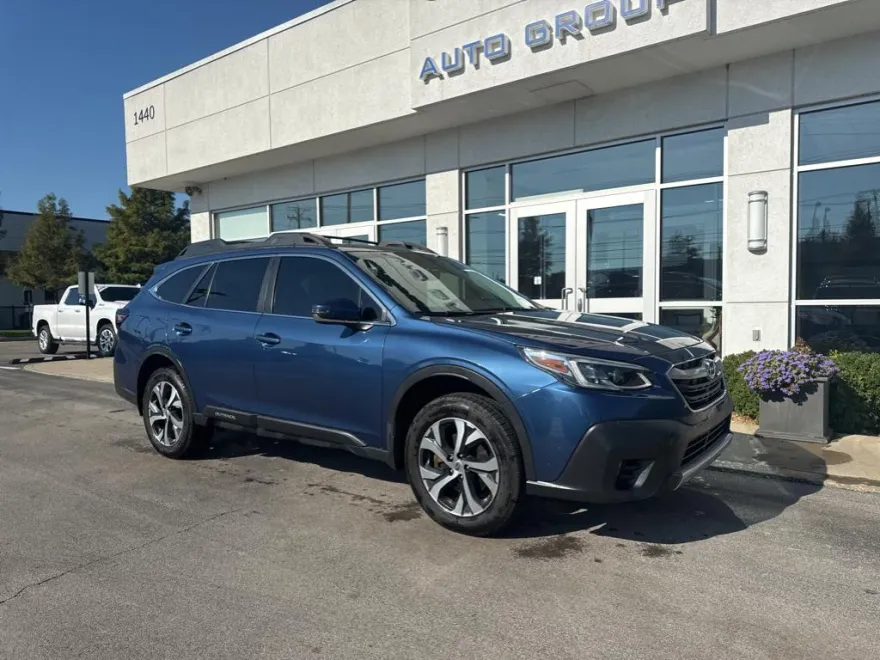 2022 Subaru Outback Limited photo 1