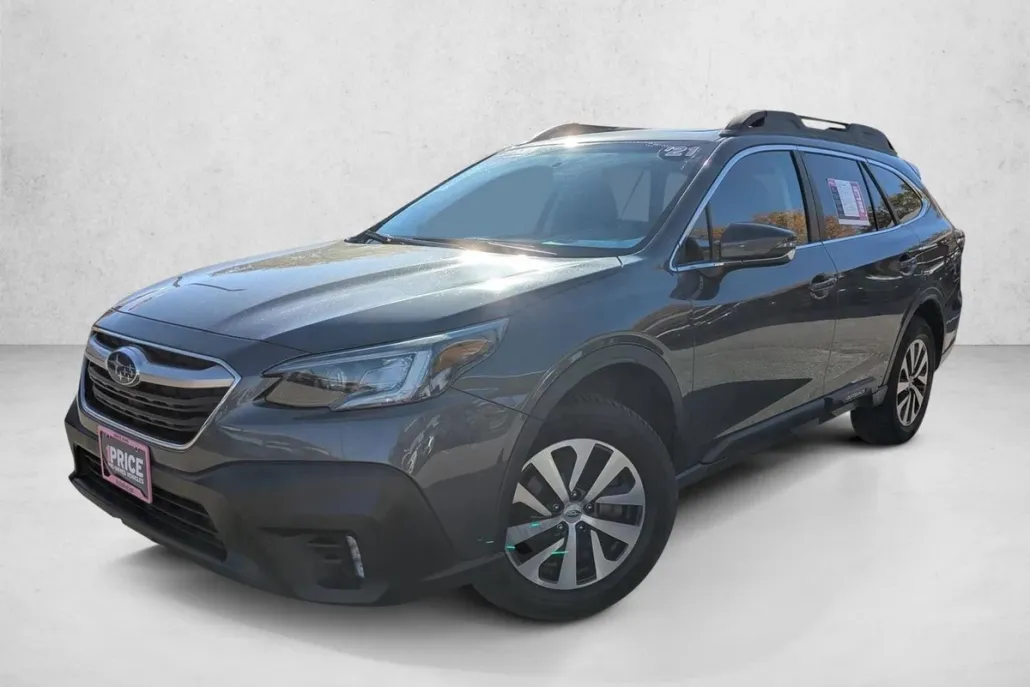 2021 Subaru Outback Premium photo 1