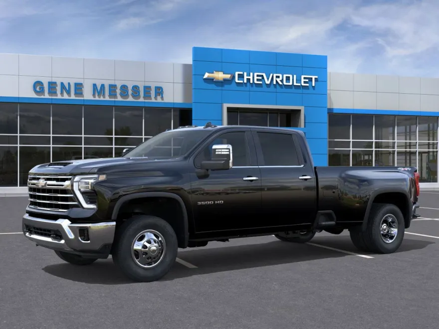 2026 Chevrolet Silverado 3500HD photo 1