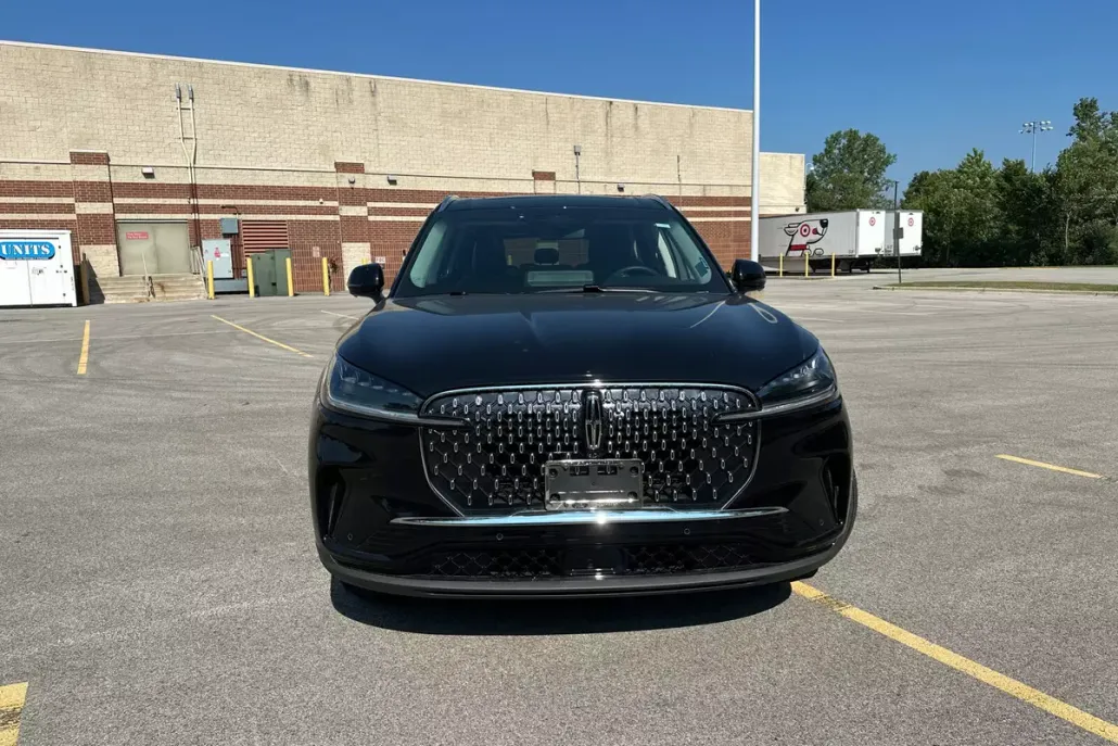2025 Lincoln Aviator photo 1