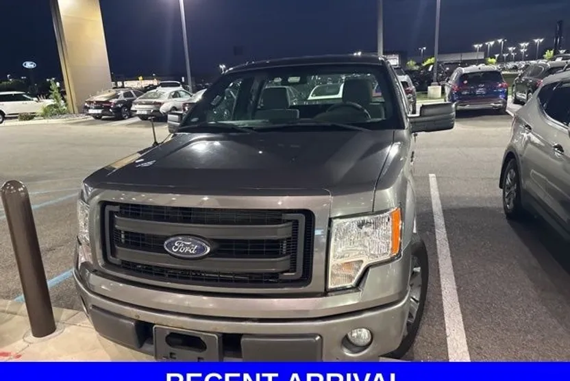 2013 Ford F-150 STX photo 1
